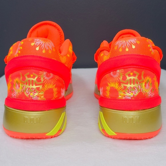 Adidas D.O.N. Issue #2 “Explosives” (OG Box) – Size 7.5M - Picture 5 of 13